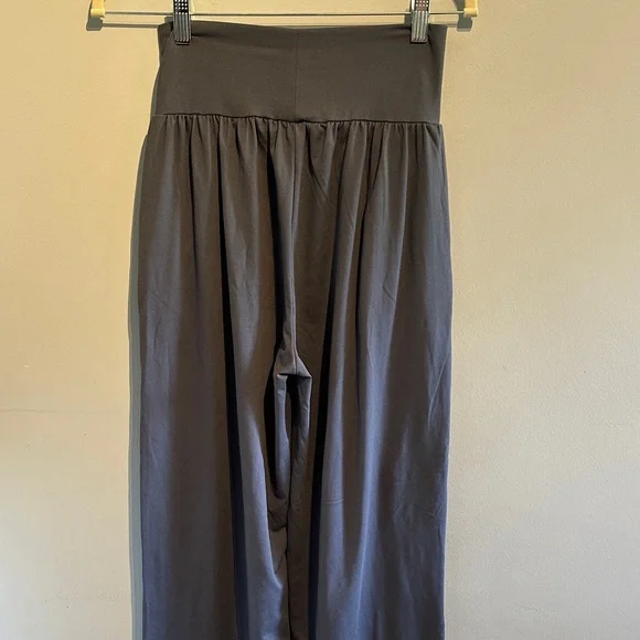 🌸Charcoal Wide Leg Women's Pants - Picture 3 of 10